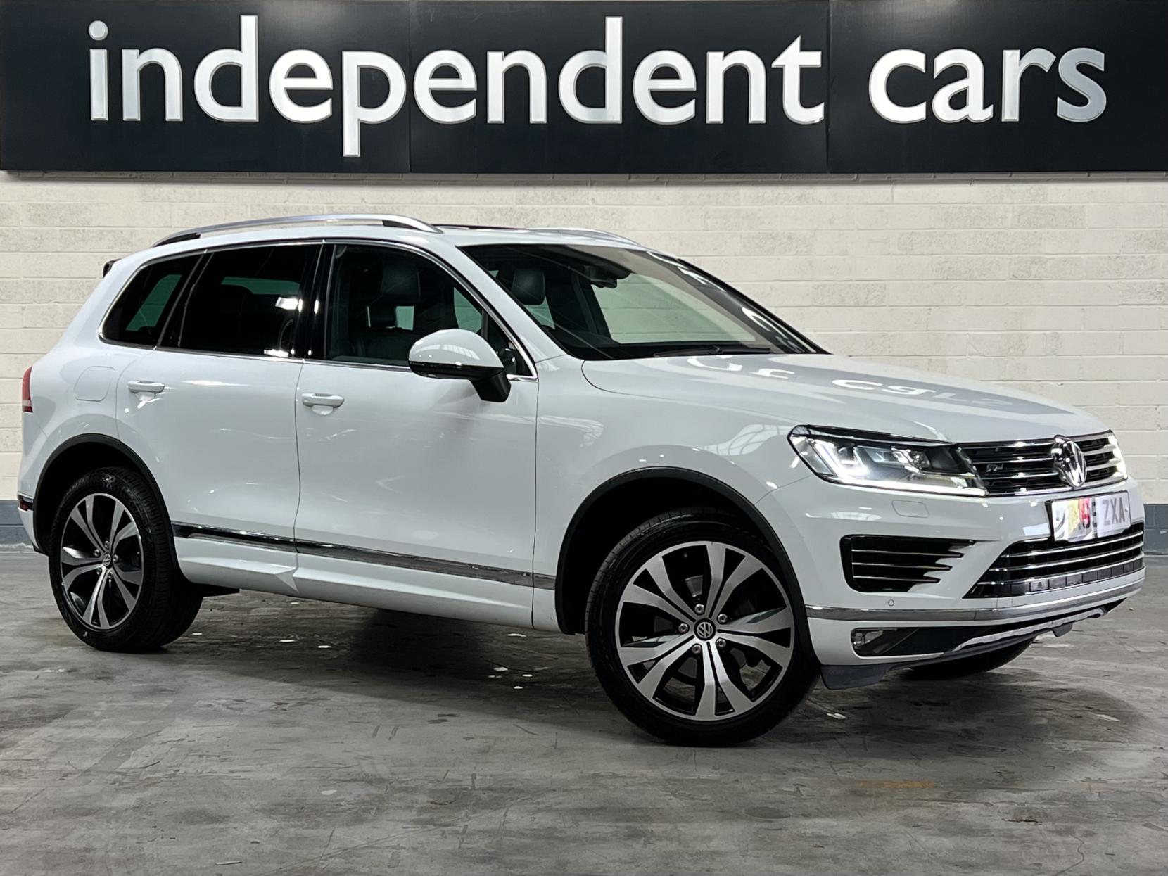 Volkswagen Touareg 3.0 TDI V6 BlueMotion Tech R-Line SUV 5dr Diesel Tiptronic 4WD Euro 6 (s/s) (262 ps)