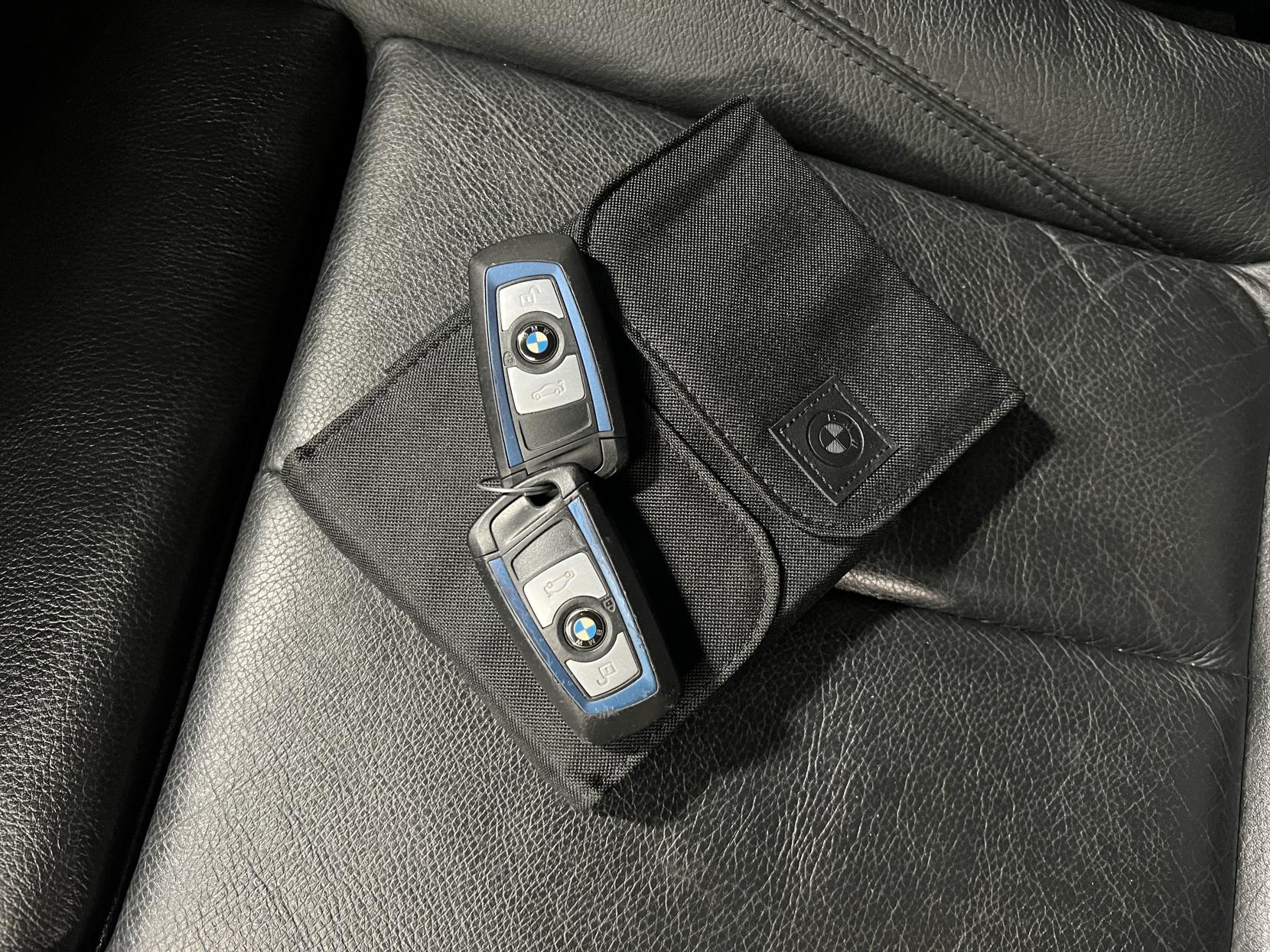 BMW 3 Series 2.0 320d M Sport Shadow Edition Touring 5dr Diesel Auto Euro 6 (s/s) (190 ps)