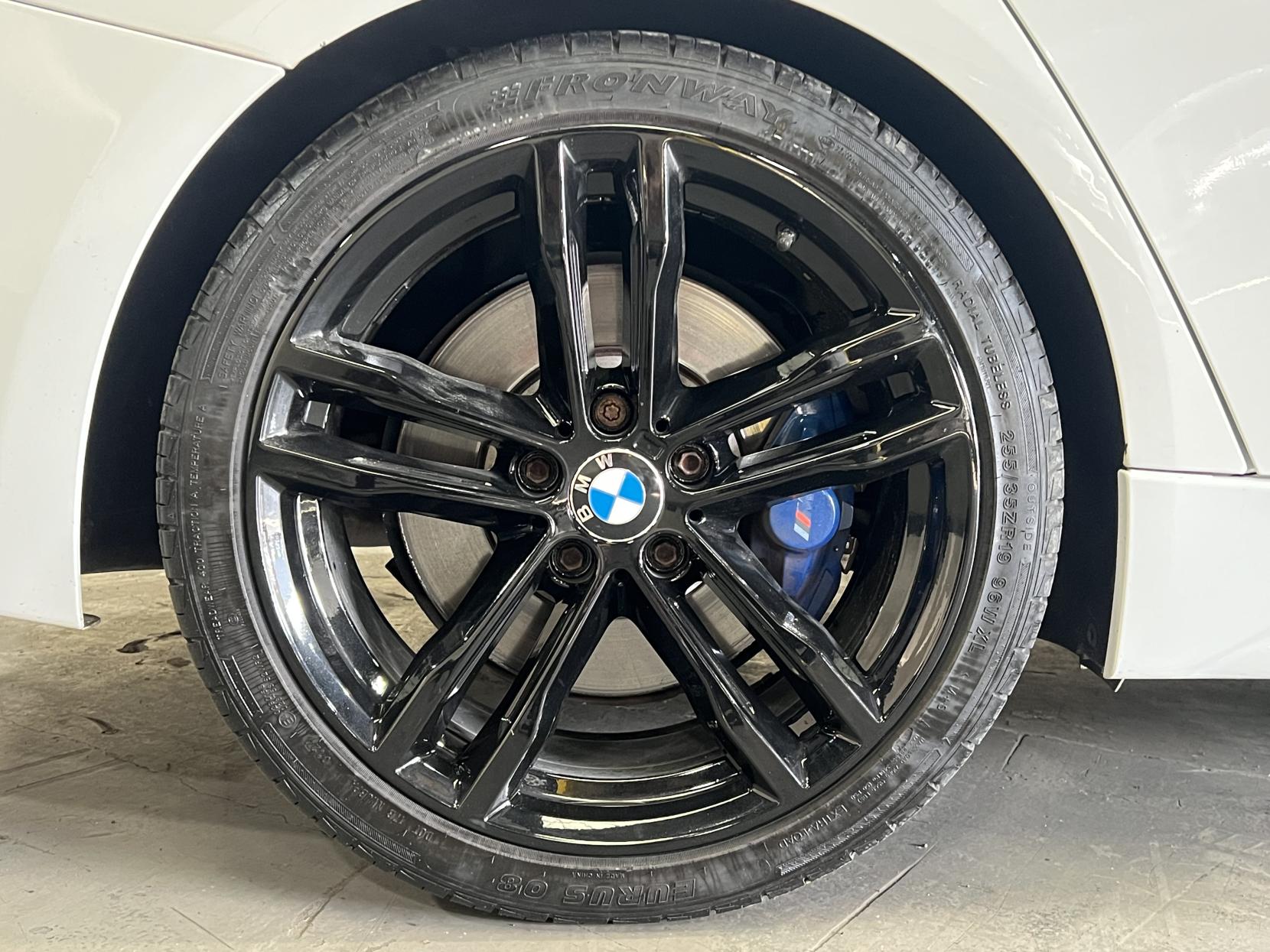 BMW 3 Series 2.0 320d M Sport Shadow Edition Touring 5dr Diesel Auto Euro 6 (s/s) (190 ps)