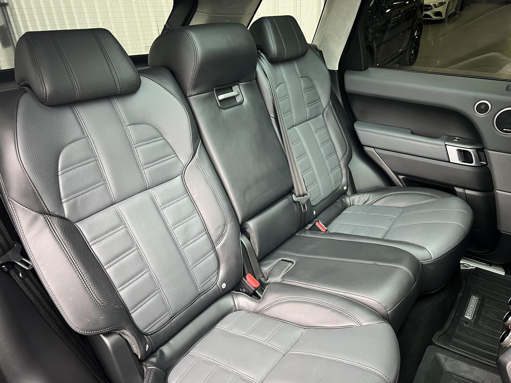 Land Rover Range Rover Sport 3.0 SD V6 Autobiography Dynamic SUV 5dr Diesel Auto 4WD Euro 5 (s/s) (306 ps)