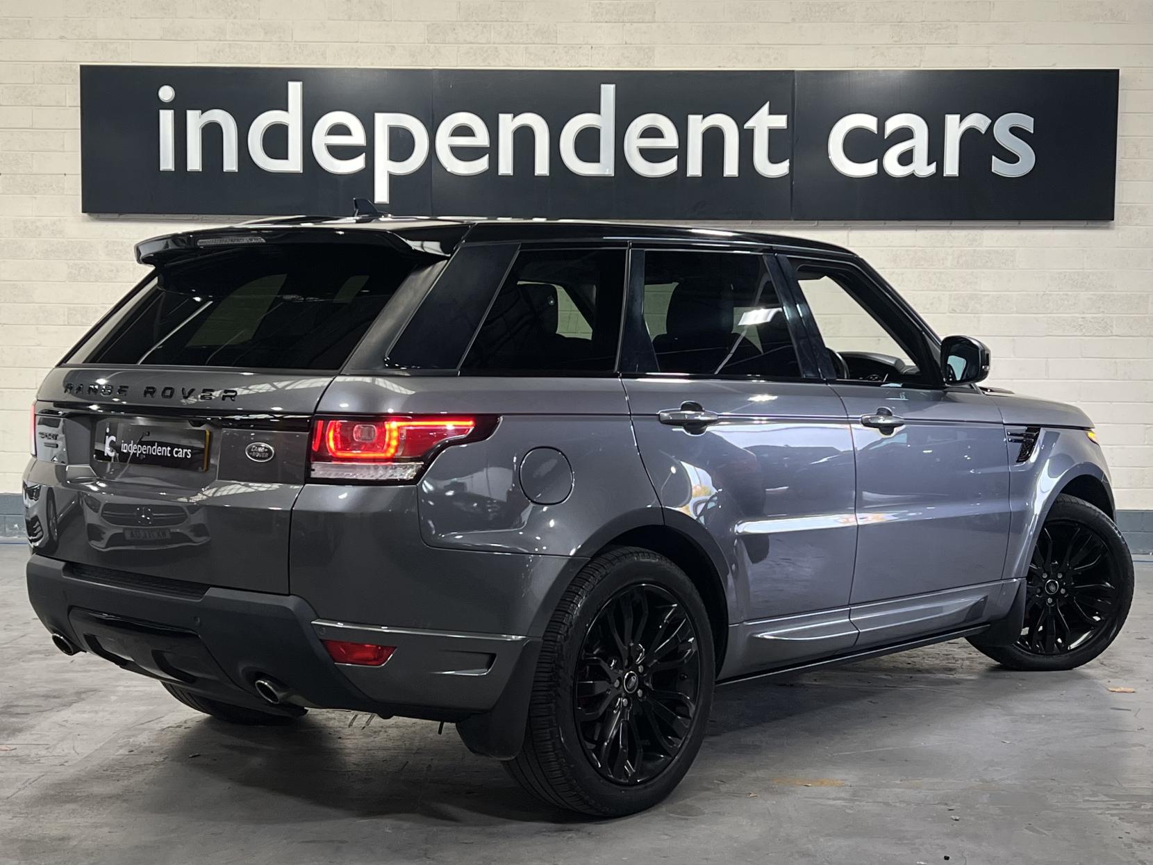 Land Rover Range Rover Sport 3.0 SD V6 Autobiography Dynamic SUV 5dr Diesel Auto 4WD Euro 5 (s/s) (306 ps)