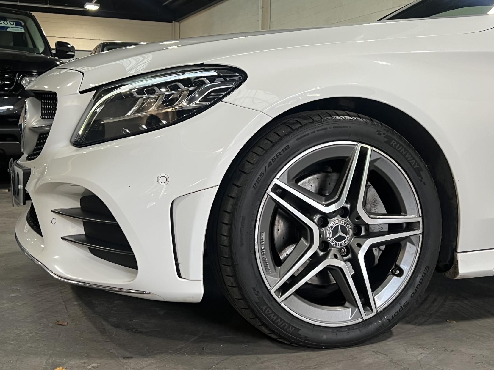 Mercedes-Benz C Class 2.0 C220d AMG Line Coupe 2dr Diesel G-Tronic+ Euro 6 (s/s) (194 ps)