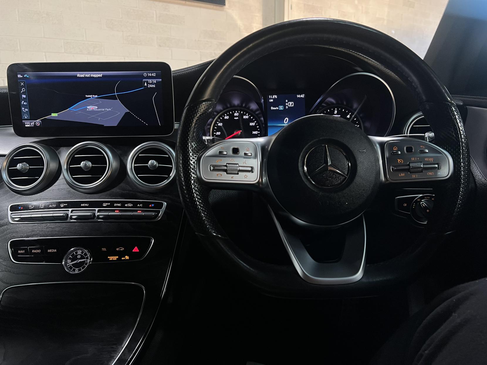 Mercedes-Benz C Class 2.0 C220d AMG Line Coupe 2dr Diesel G-Tronic+ Euro 6 (s/s) (194 ps)