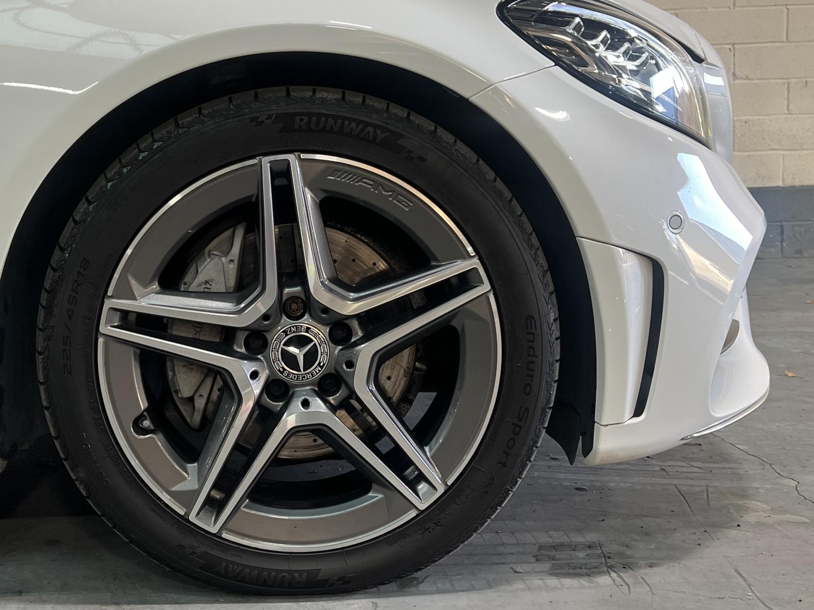 Mercedes-Benz C Class 2.0 C220d AMG Line Coupe 2dr Diesel G-Tronic+ Euro 6 (s/s) (194 ps)