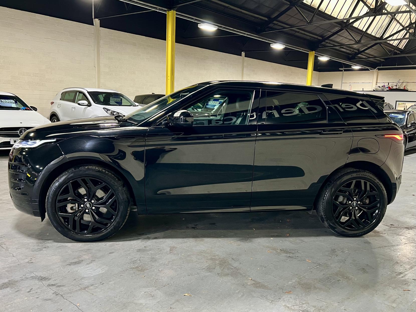 Land Rover Range Rover Evoque 1.5 P300e 12.2kWh R-Dynamic SE SUV 5dr Petrol Plug-in Hybrid Auto 4WD Euro 6 (s/s) (309 ps)