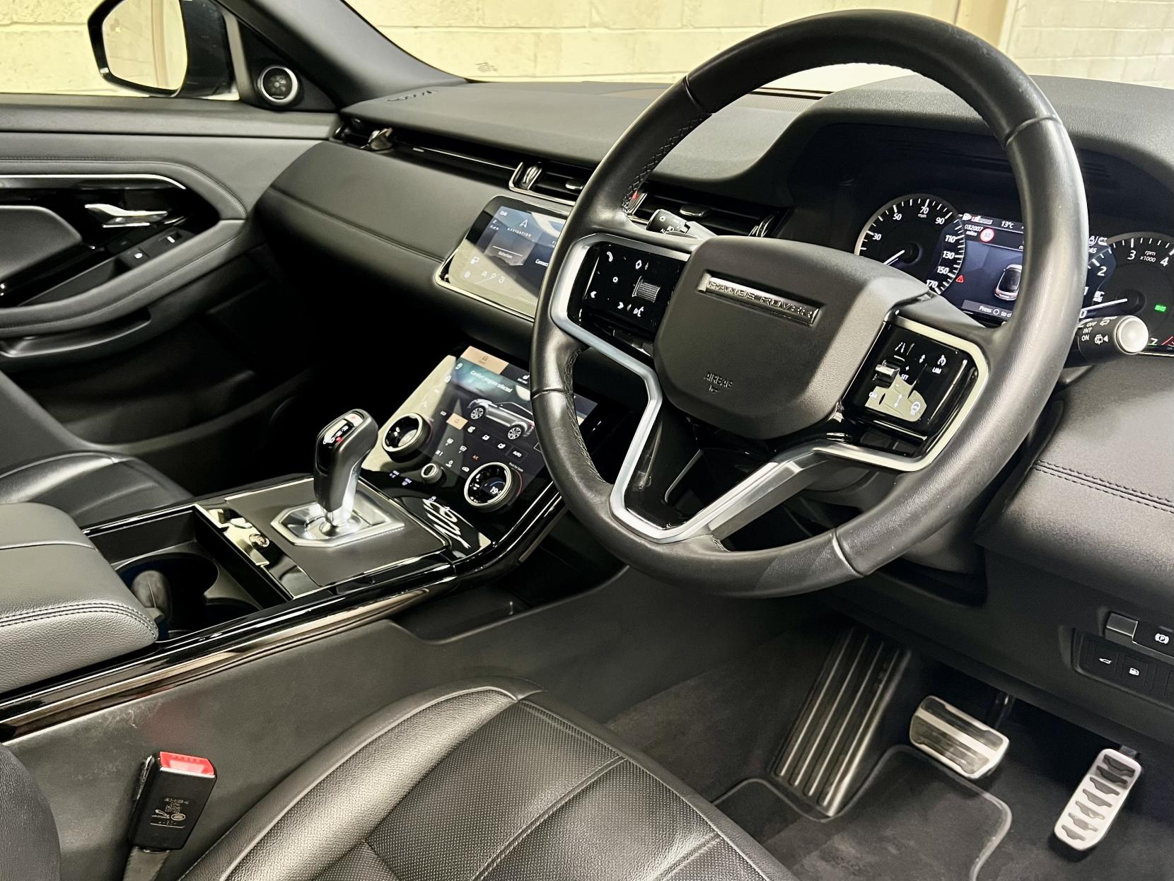 Land Rover Range Rover Evoque 1.5 P300e 12.2kWh R-Dynamic SE SUV 5dr Petrol Plug-in Hybrid Auto 4WD Euro 6 (s/s) (309 ps)