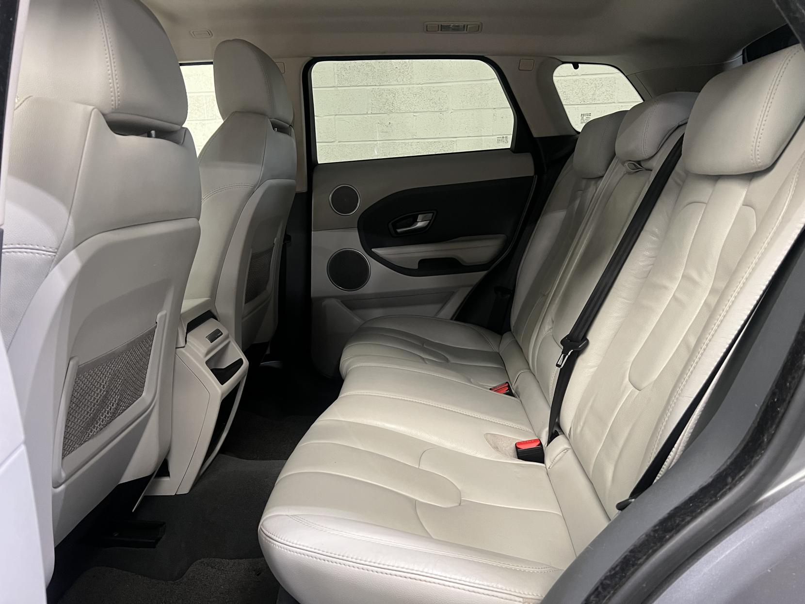 Land Rover Range Rover Evoque 2.2 SD4 Pure Tech SUV 5dr Diesel Manual 4WD Euro 5 (s/s) (190 ps)