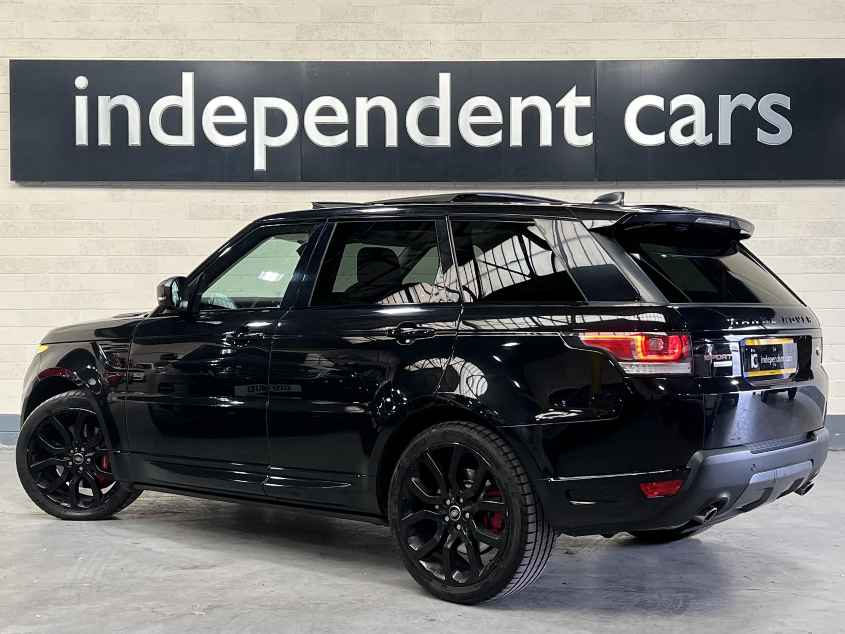 Land Rover Range Rover Sport 3.0 SD V6 Autobiography Dynamic SUV 5dr Diesel Auto 4WD Euro 6 (s/s) (306 ps)