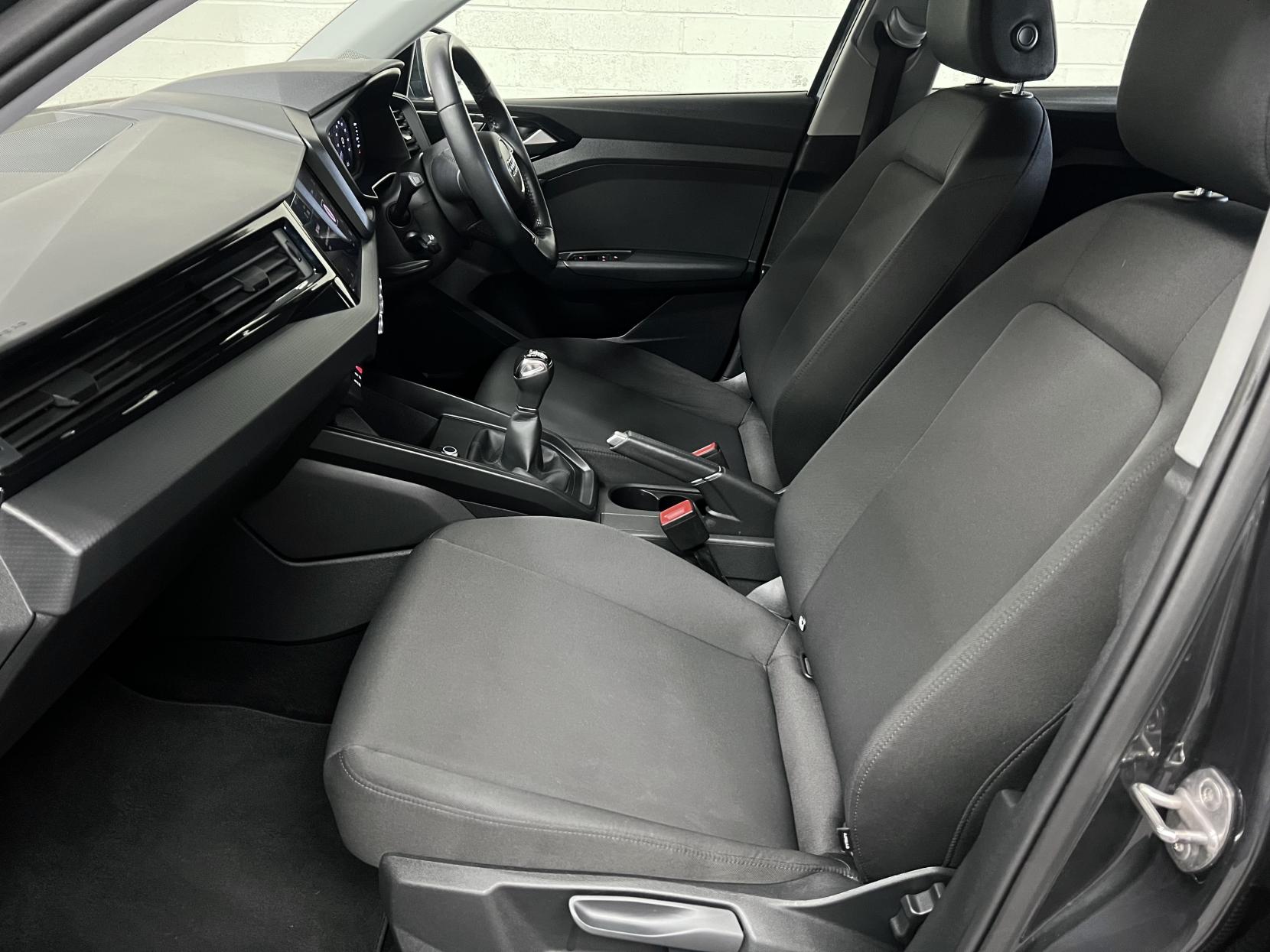 Audi A1 1.0 TFSI 25 Technik Sportback 5dr Petrol Manual Euro 6 (s/s) (95 ps)