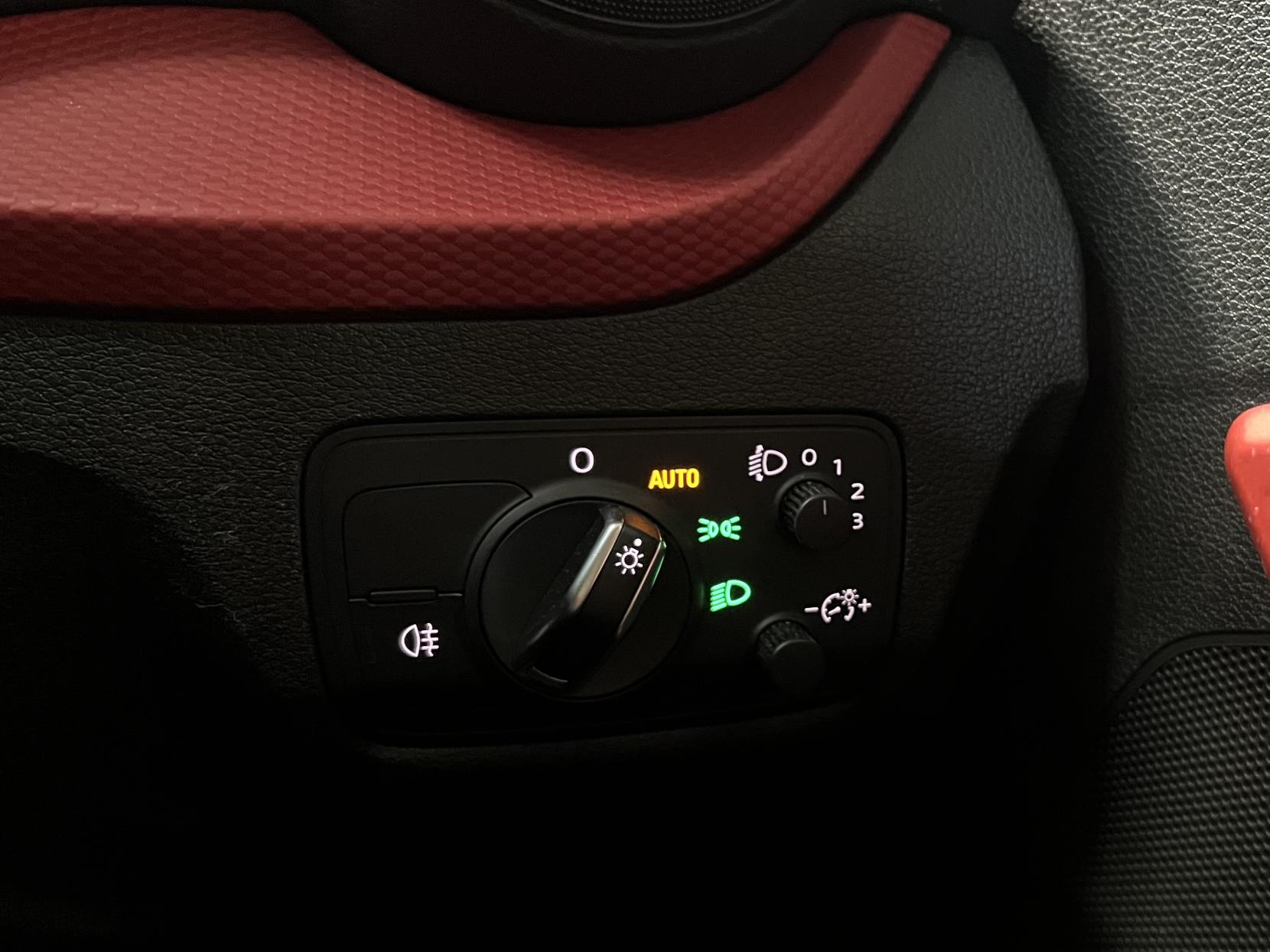 Audi Q2 1.4 TFSI CoD Sport SUV 5dr Petrol S Tronic Euro 6 (s/s) (150 ps)